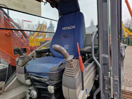 Korečková rýpadla 2009 Hitachi ZX160LC-3 met zeer net rijwerk (11)