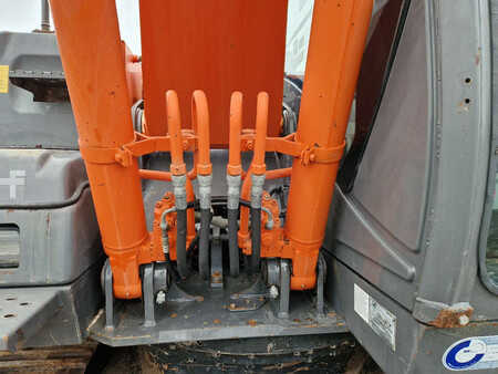 Korečková rýpadla 2009 Hitachi ZX160LC-3 met zeer net rijwerk (21)