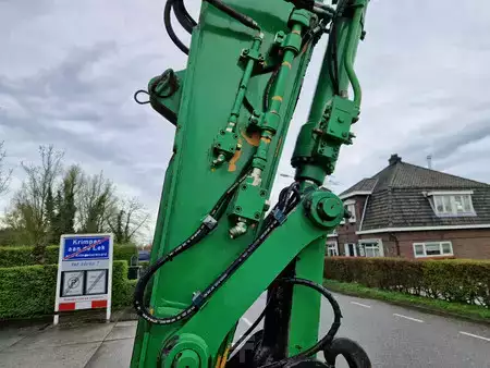 Mobiele graafmachines 2015 Hyundai Robex 160W-9A with 6-cylinder Cummins (15)