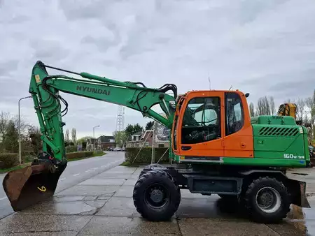 Mobiele graafmachines 2015 Hyundai Robex 160W-9A with 6-cylinder Cummins (24)