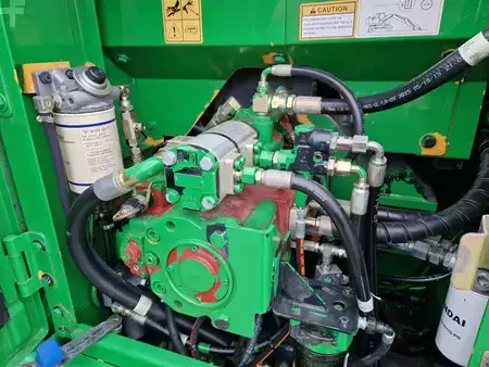 Mobiele graafmachines 2015 Hyundai Robex 160W-9A with 6-cylinder Cummins (5)