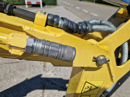 Mini kotrógép 2019 Yanmar SV08-1A gewicht 960kg. (12)