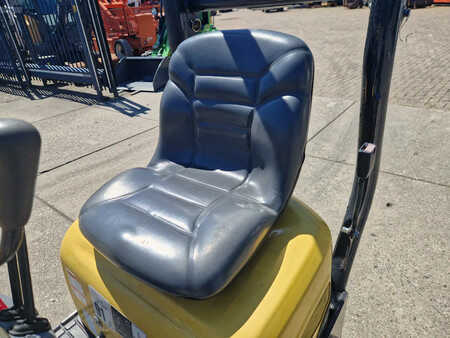 Mini kotrógép 2019 Yanmar SV08-1A gewicht 960kg. (7)