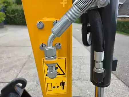 Mini-koparki 2024 Yuchaï U17 DEMOMODEL ALS NIEUW! (15)