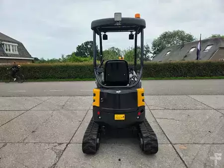 Mini-koparki 2024 Yuchaï U17 DEMOMODEL ALS NIEUW! (20)