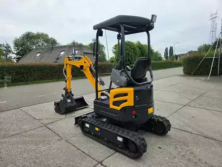 Mini-koparki 2024 Yuchaï U17 DEMOMODEL ALS NIEUW! (3)