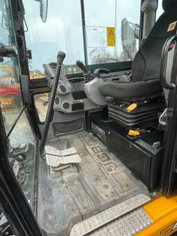 JCB 65R-1