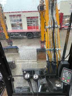 JCB 65R-1