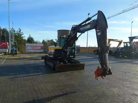 Hydraulic Excavators 2023 Volvo ECR88d (2)