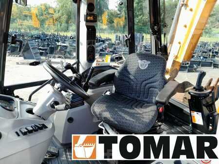 Rigid Backhoe Loader 2023 Case 580 SV (18)