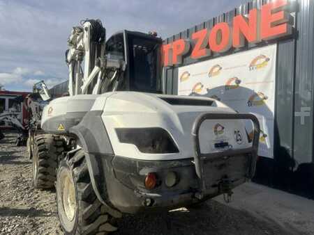 Escavatori gommati 2016 Mecalac 12MXT À 59500 E HT (4)