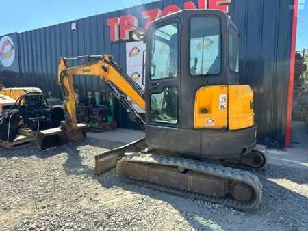 Minibagry 2016 Bobcat E35 (4)