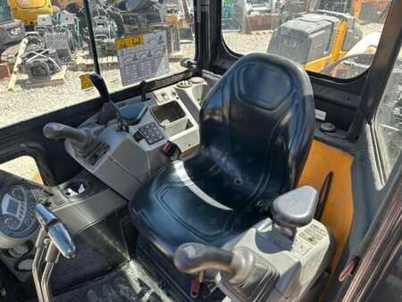 Minibagry 2017 Bobcat E26 (6)