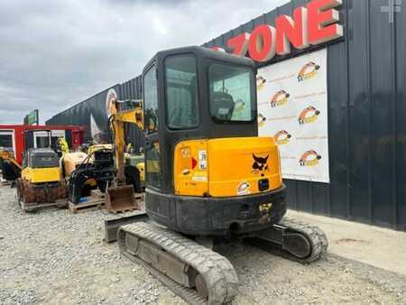 Mini excavators 2016 Bobcat E35 (4)