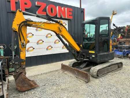 Mini excavators 2016 Bobcat E35 (6)