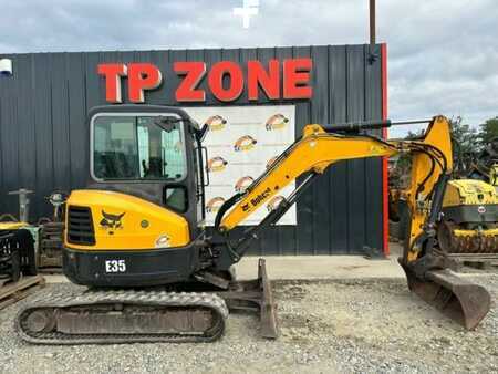 Mini excavators 2016 Bobcat E35 (1)