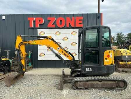 Mini excavators 2016 Bobcat E35 (2)
