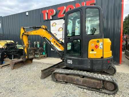 Mini excavators 2016 Bobcat E35 (6)