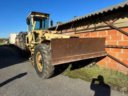 Gradere 1978 John Deere 570 A (3)