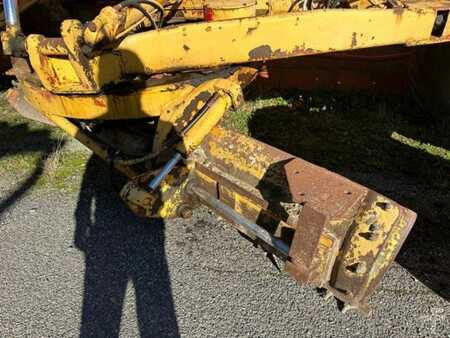 Gradere 1978 John Deere 570 A (4)