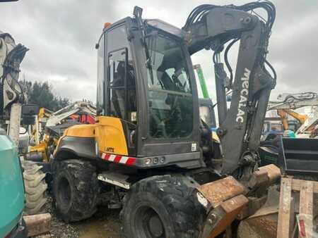 Escavatori gommati 2016 Mecalac NEW 12MTX À 45 900 E HT (1)