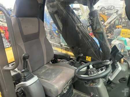 Escavatori gommati 2016 Mecalac NEW 12MTX À 45 900 E HT (5)