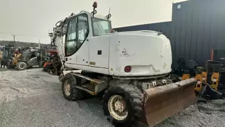 Mobilbagger 2005 Case WX165 à 13800 € HT ( Problème avancement) (10)