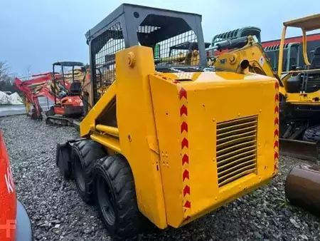 Compact Loaders 1989 Mustang 930A à 8500 € HT (2)