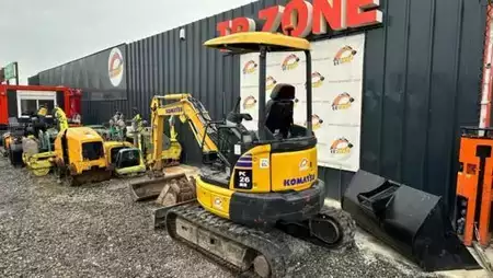 Minibagry 2019 Komatsu PC26MR-3 (4)