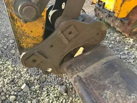 Mini pelle 2016 Bobcat E50 à 28 500 € HT (15)