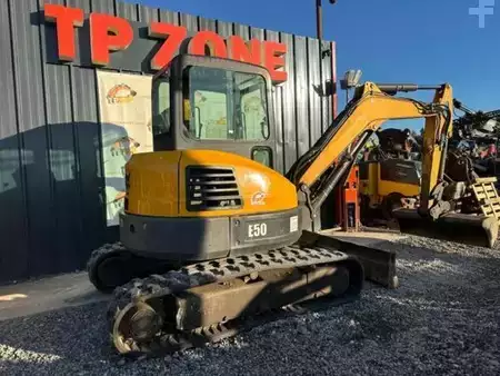 Mini pelle 2016 Bobcat E50 à 28 500 € HT (3)