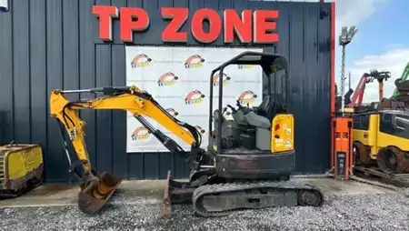 Mini pelle 2017 Bobcat E26 (2)