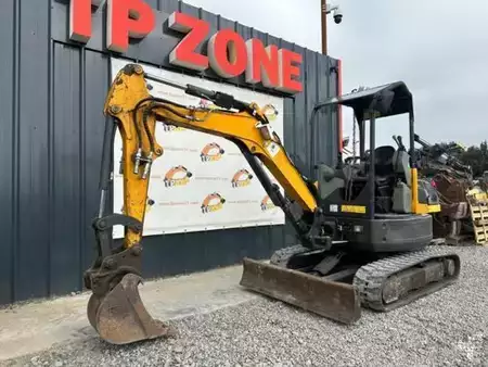 Mini pelle 2017 Bobcat E26 à 18 500 € HT (6)