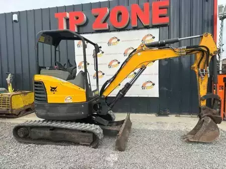 Mini pelle 2017 Bobcat E26 à 18 500 € HT (9)
