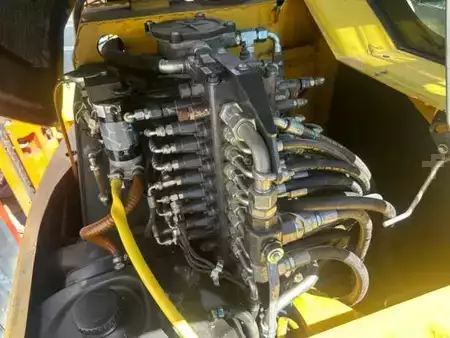 Minibagger 2011 Komatsu PC80MR-3 à 28 500 € HT (11)