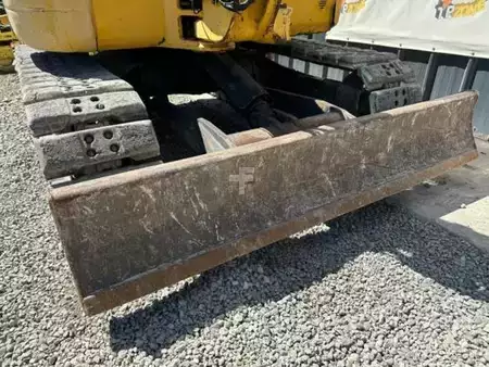 Minibagger 2011 Komatsu PC80MR-3 à 28 500 € HT (13)