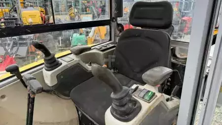 Minigraafmachines 2015 Wacker Neuson EZ28 Cabine Option VDS à 18 500 € HT (8)