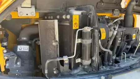 Wheel Excavators 2016 Komatsu PW98MR-8 à 39 900 € HT (10)