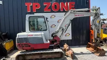 Minigraver 2018 Takeuchi TB250 (14)