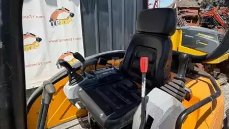 Mini kotrógép 2017 Kubota KX61-3 (5)