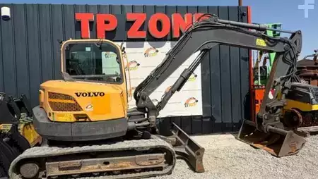 Mini excavators 2018 Volvo ECR88D (1)