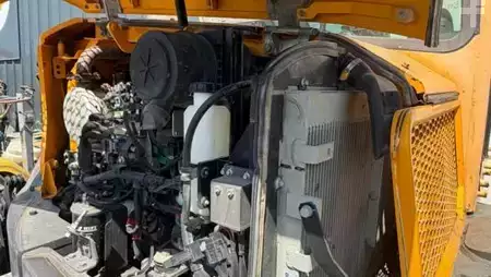 Mini excavators 2018 Volvo ECR88D (12)