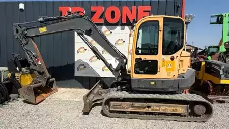 Mini excavators 2018 Volvo ECR88D (19)