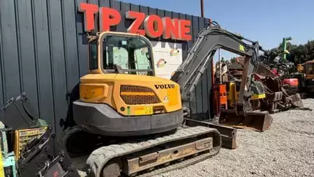 Mini excavators 2018 Volvo ECR88D (3)