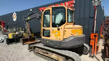 Mini excavators 2018 Volvo ECR88D (4)