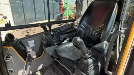 Mini excavators 2018 Volvo ECR88D (7)