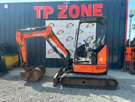 Minibagry 2019 Hitachi ZX26U-5A (2)