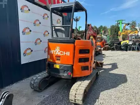 Minibagry 2019 Hitachi ZX26U-5A (3)