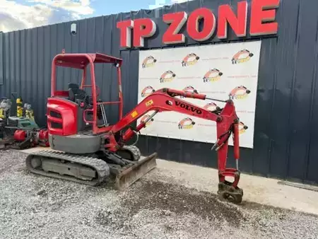 Mini excavators 2017 Volvo ECR25D (10)