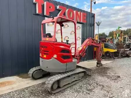 Mini excavators 2017 Volvo ECR25D (3)